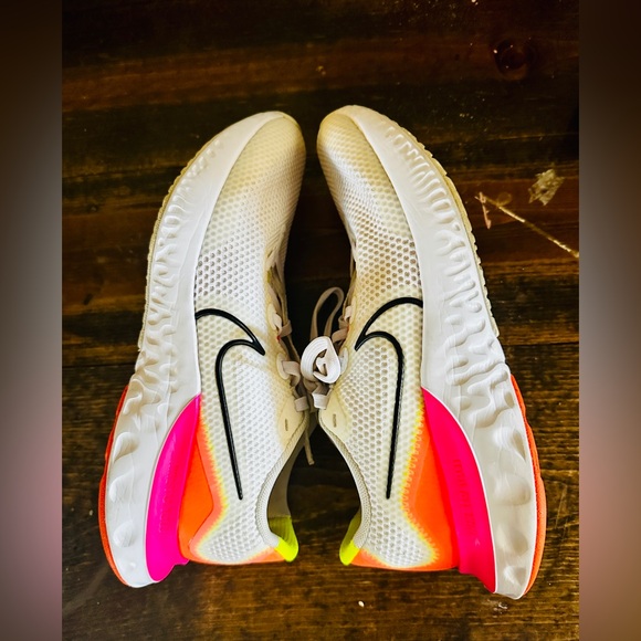 Nike Renew Run size 6Y - Picture 8 of 10